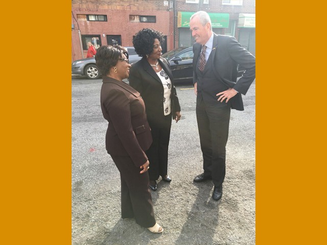 Gov Murphy at Supertots with Prisca and Christiana